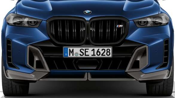 BMW X5 M60i xDrive G05 MP M Performance Frontaufsatz Carbon Nahaufnahme